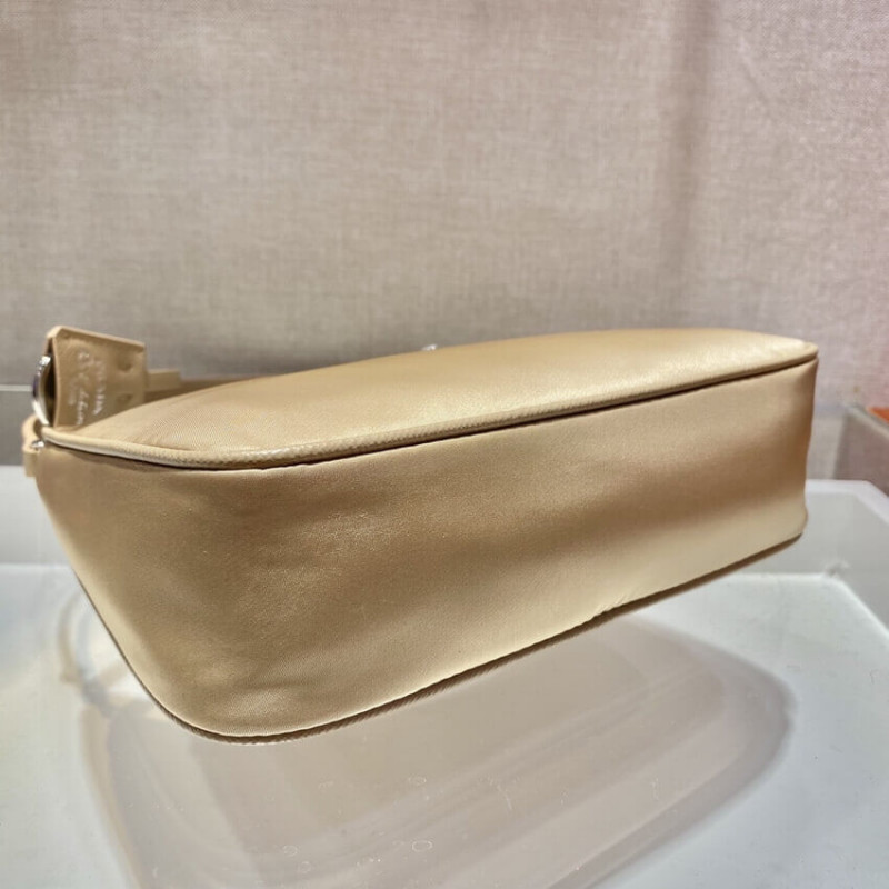 Prada Re-Edition 2000 Nylon Hobo Bag 1NE515 Easybags82153